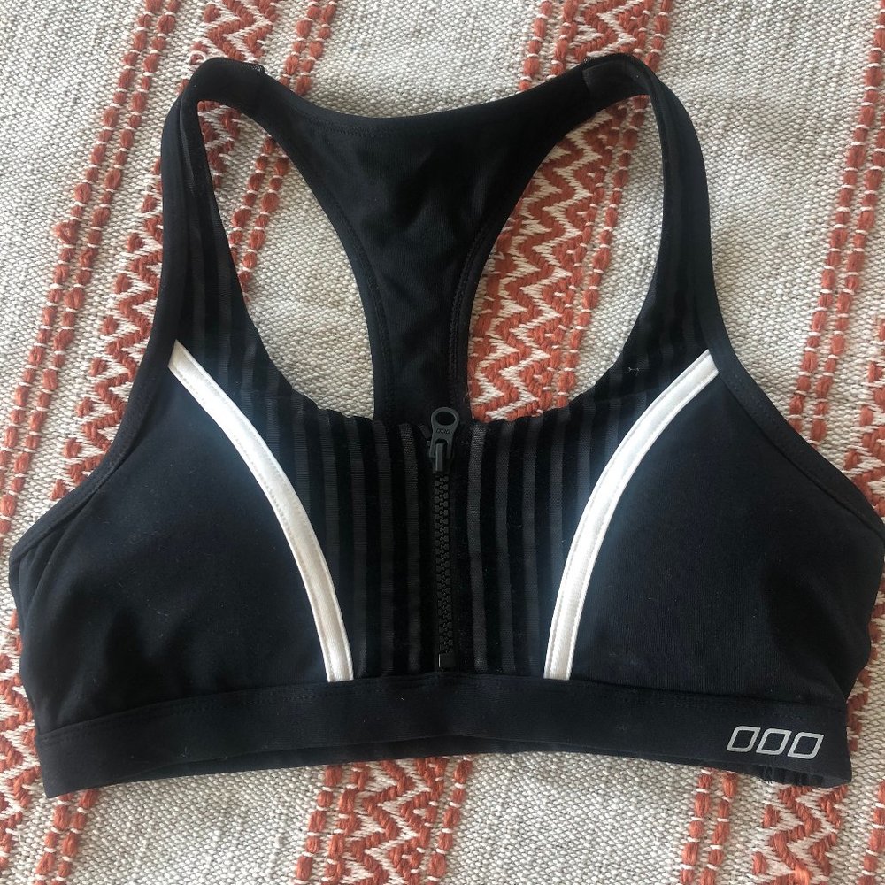 LORNA JANE SPORTS BRA SIZE S